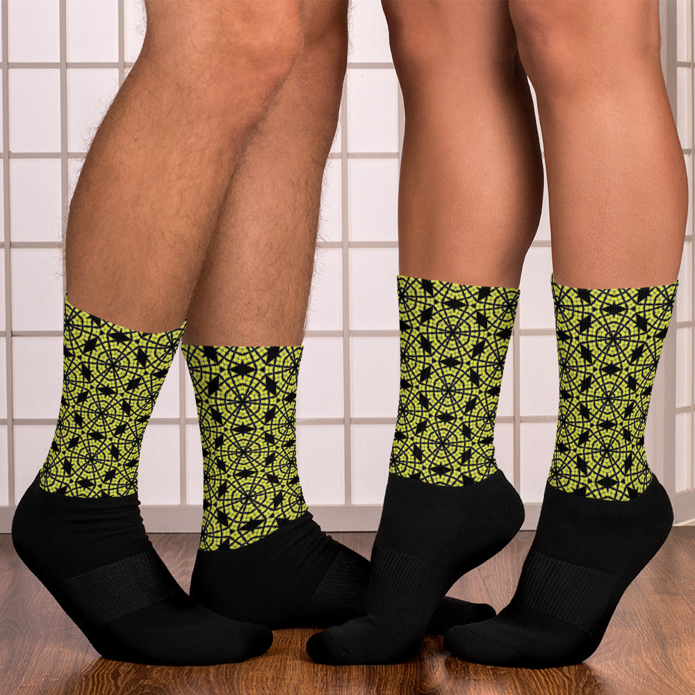 Traction Black/Yellow Adult Male Socks